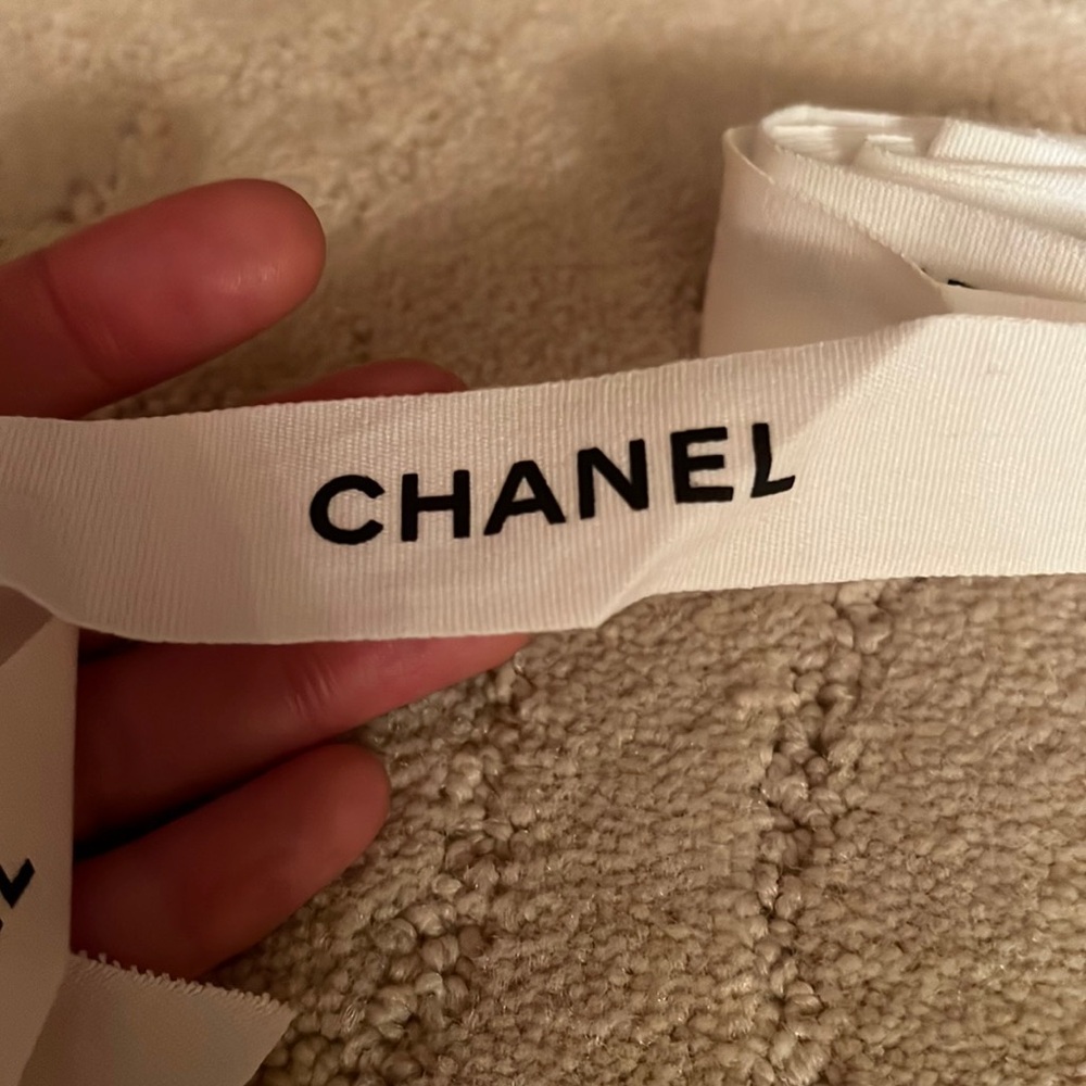 CHANEL Ribbon White Long 1' Wide